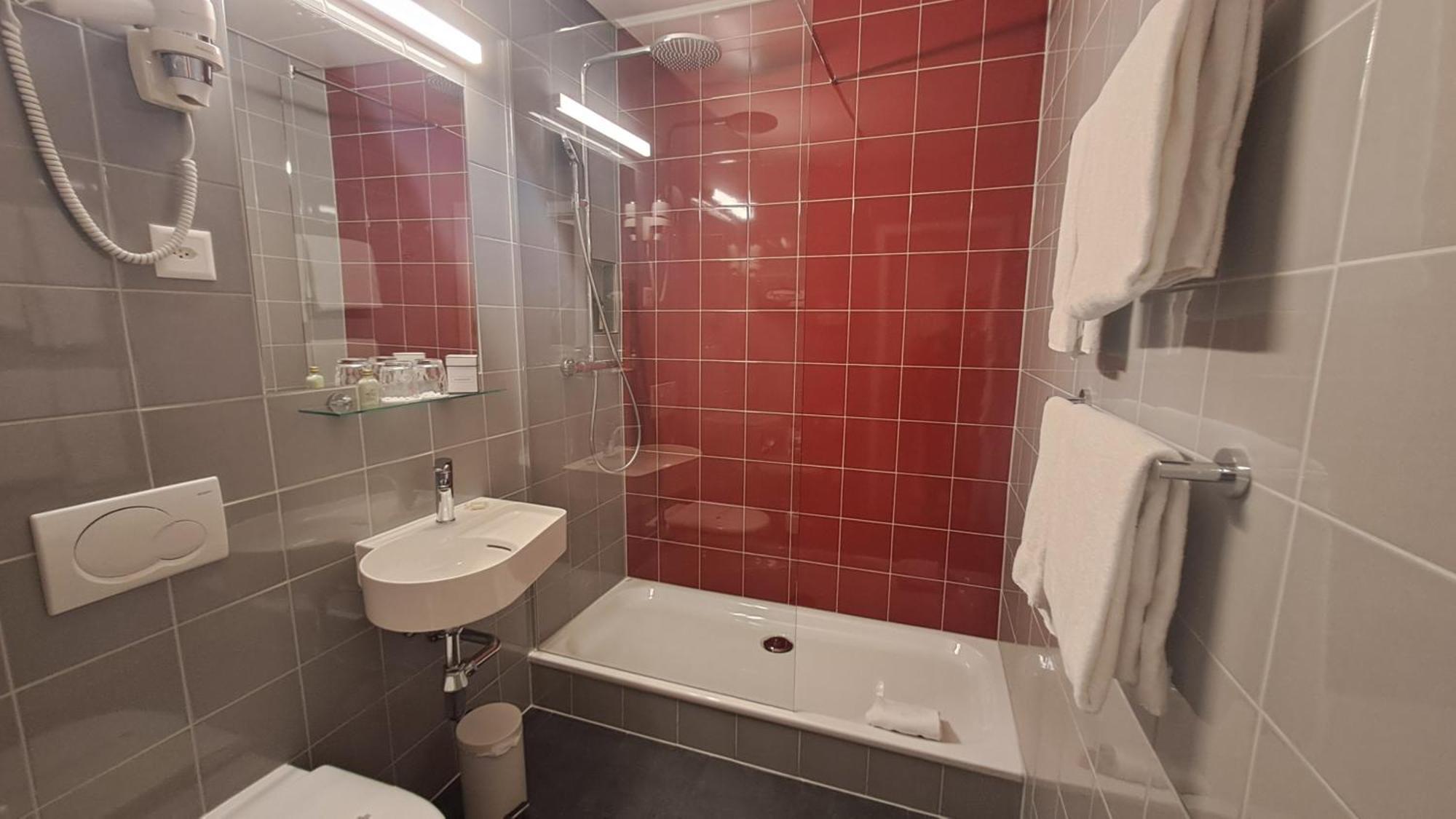 Hotel International & Terminus Женева Номер фото